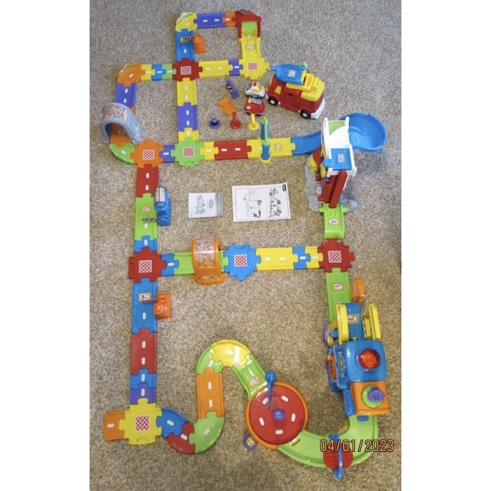 V-Tech - Go! Go! Smart Wheels "Smart City Heroes" Playset Complete